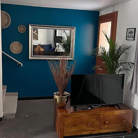 Charmante Maison De Holiday home *