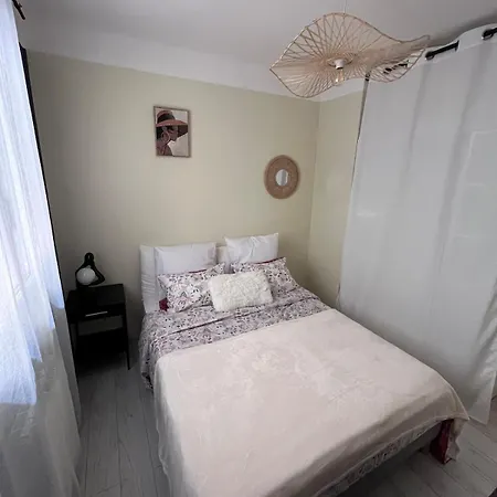Σπίτι διακοπών Charmante Maison De *